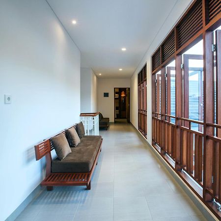Pudak Sari Unizou Hostel Kuta Lombok Exterior foto