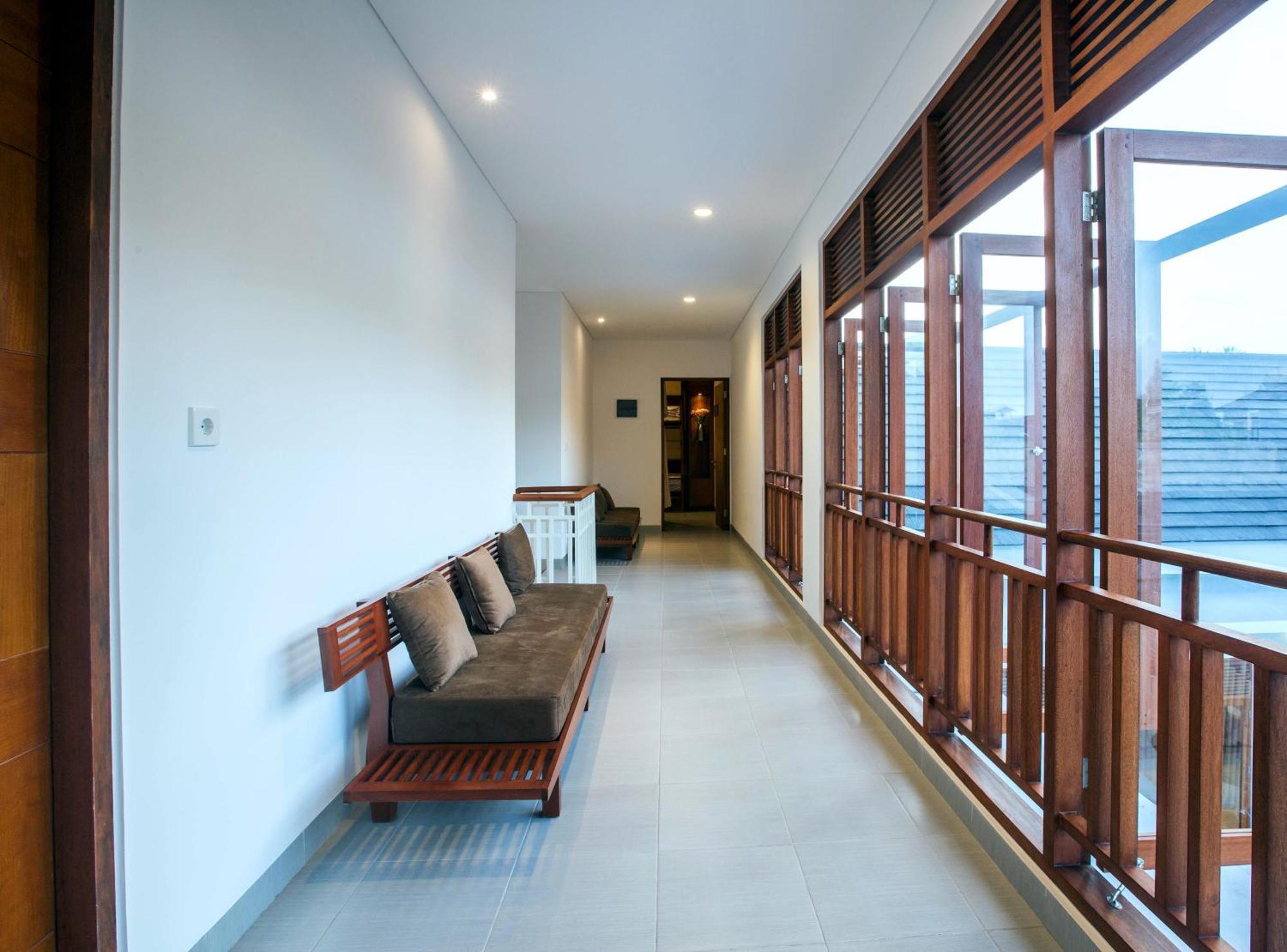 Pudak Sari Unizou Hostel Kuta Lombok Exterior foto